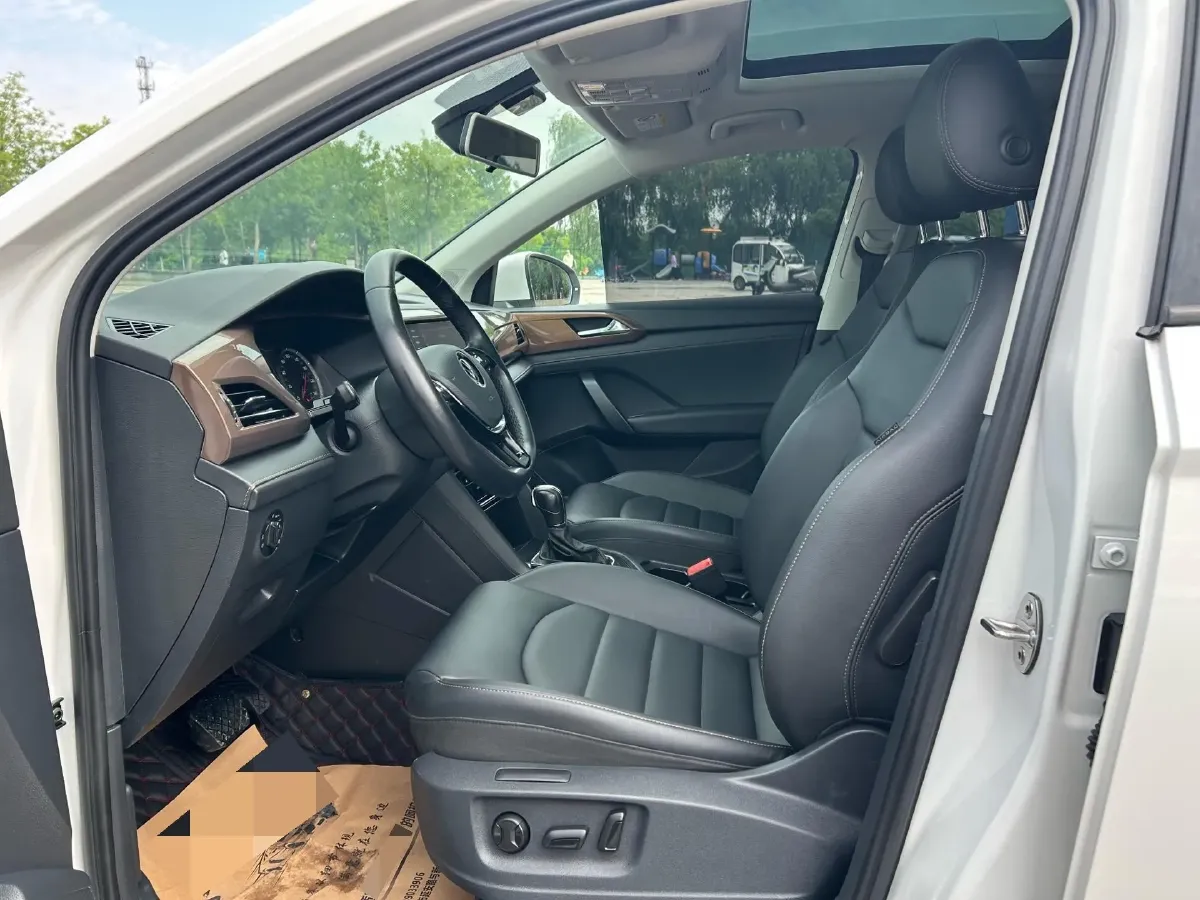 2021 Volkswagen Tharu 1.4T 150HP L4 7DCT,autocango,china used car exporter,china ev exporter,chinese used car exporter,chinese used ev exporter