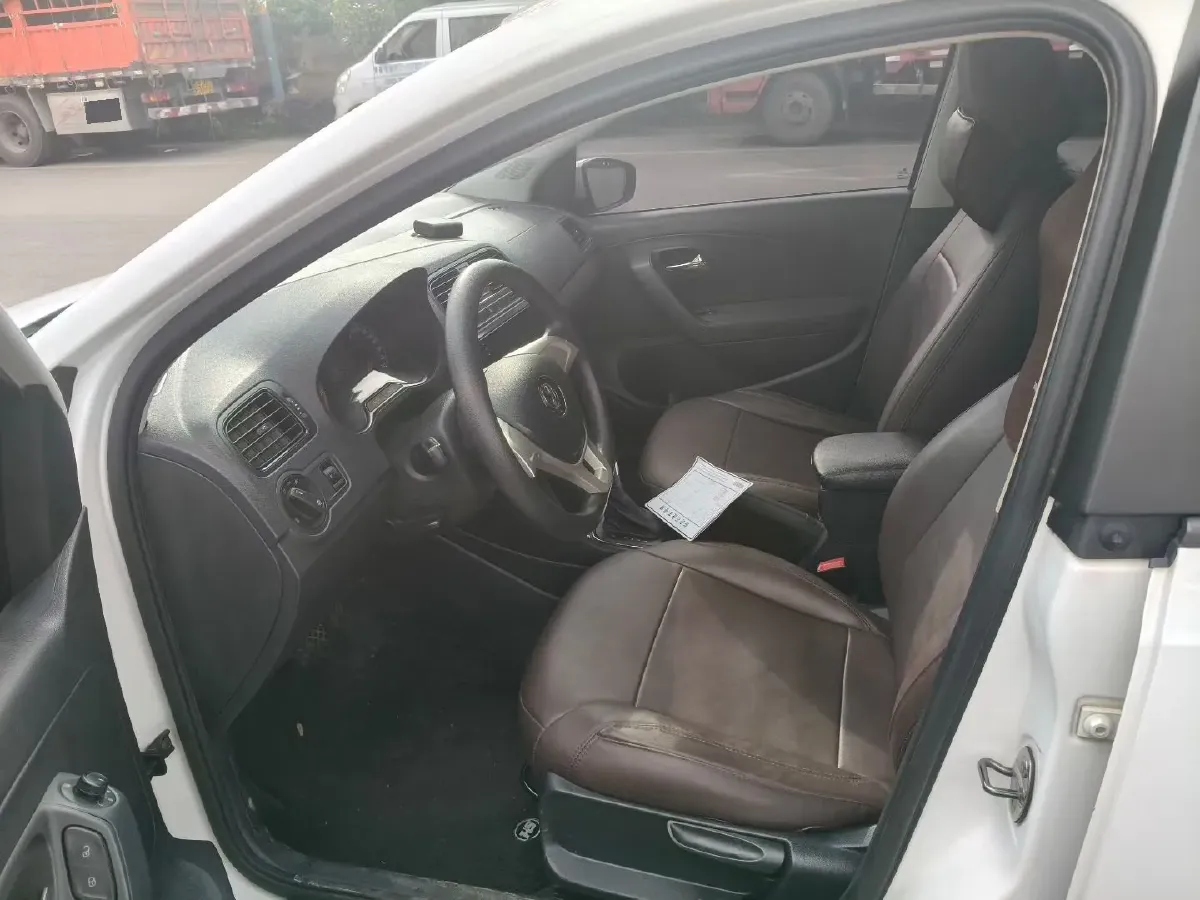 2016 Volkswagen Polo 1.4L 90HP L4 6AT,autocango,china used car exporter,china ev exporter,chinese used car exporter,chinese used ev exporter