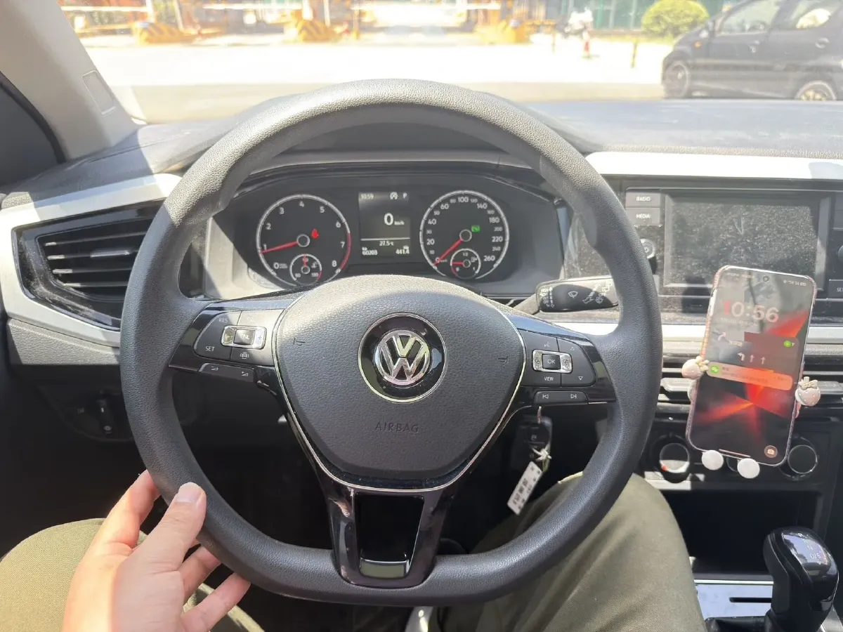 2019 Volkswagen Polo 1.5L 113HP L4 6AT,autocango,china used car exporter,china ev exporter,chinese used car exporter,chinese used ev exporter