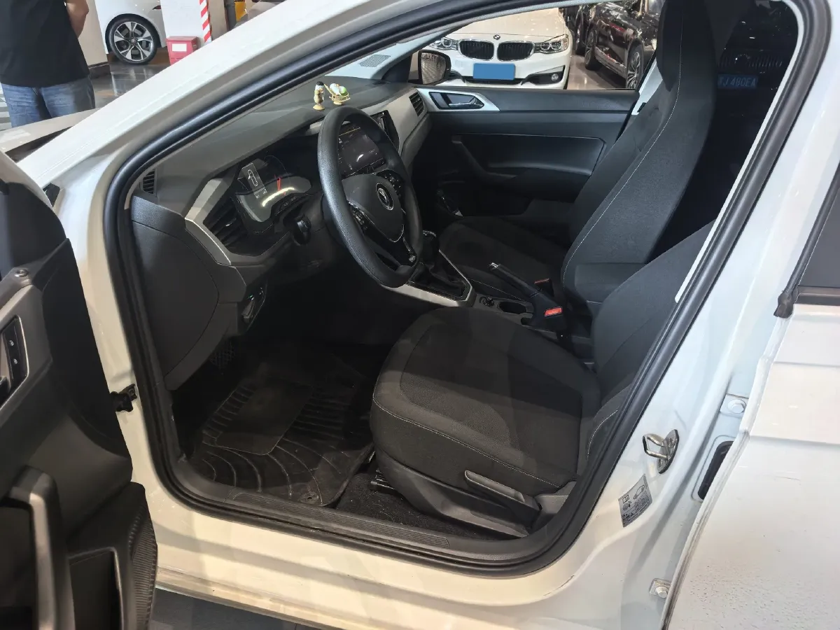 2021 Bestune T55 1.5T 169HP L4 7DCT,autocango,china used car exporter,china ev exporter,chinese used car exporter,chinese used ev exporter