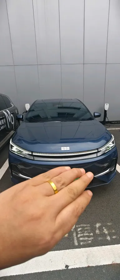 2025 Geely Galaxy A7 1.5L 112HP L4 1DHT PHEV,autocango,china used car exporter,china ev exporter,chinese used car exporter,chinese used ev exporter