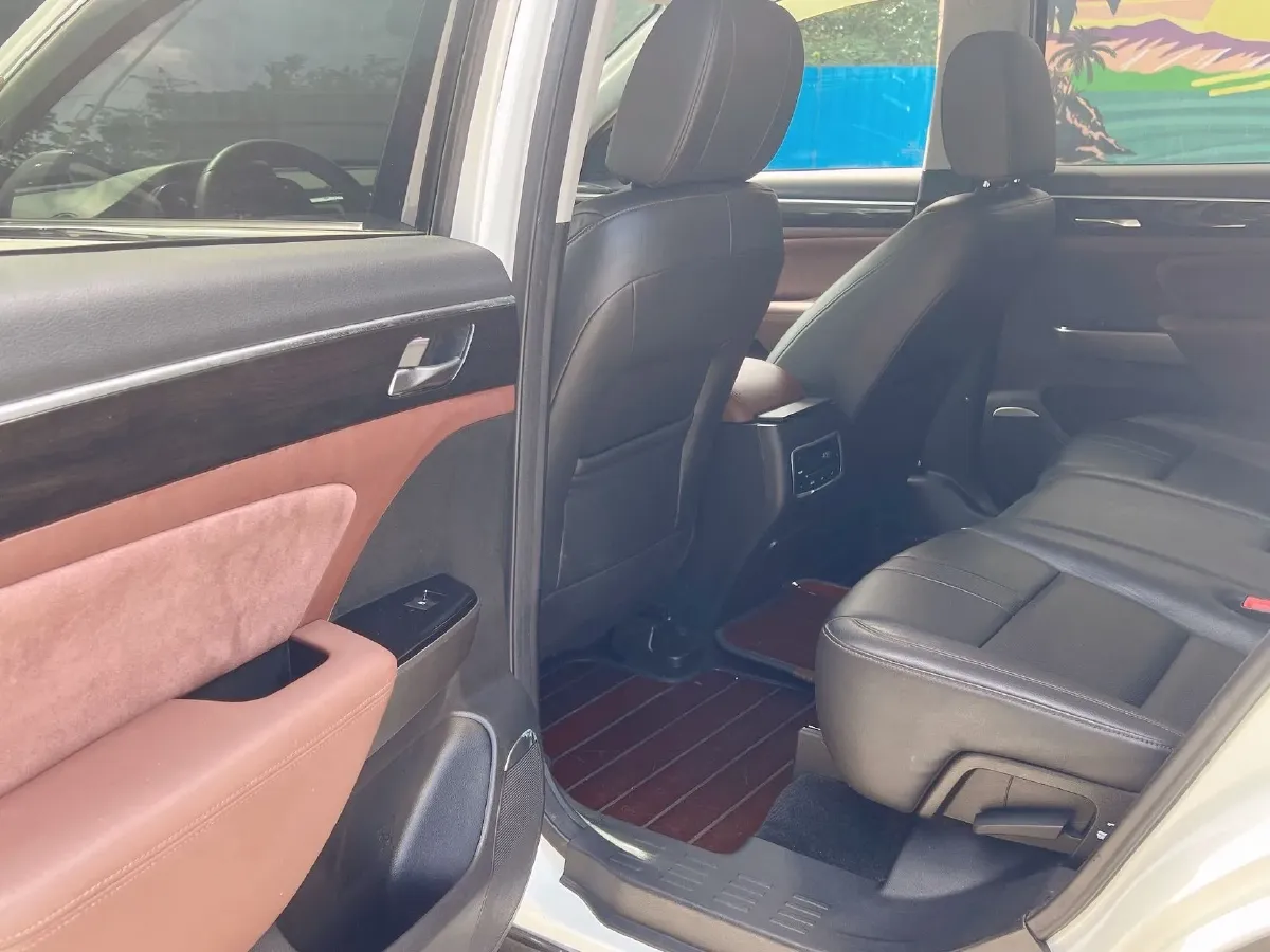 2019 GAC Trumpchi GS8 2.0T 252HP L4 6AT,autocango,china used car exporter,china ev exporter,chinese used car exporter,chinese used ev exporter