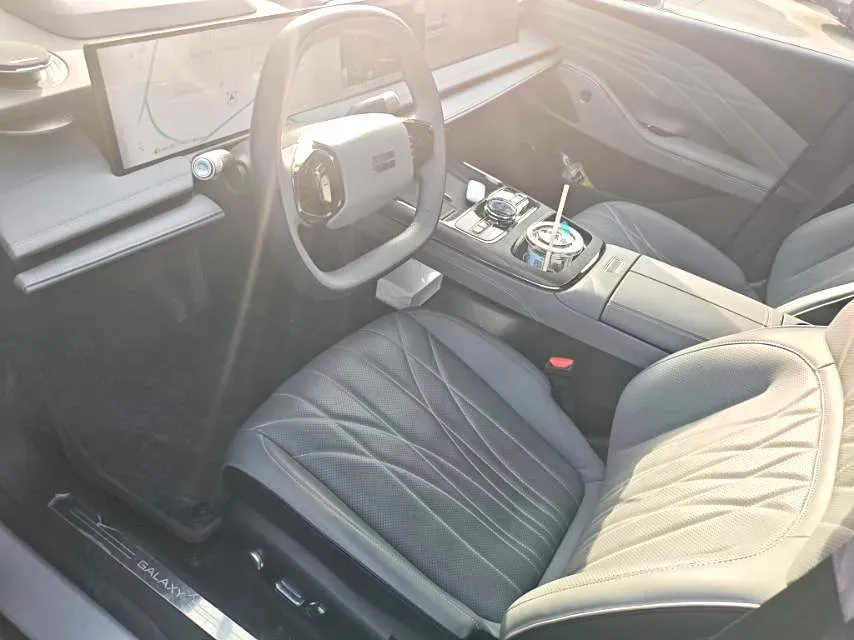 2025 Geely Galaxy E8 BEV 76KWH,autocango,china used car exporter,china ev exporter,chinese used car exporter,chinese used ev exporter