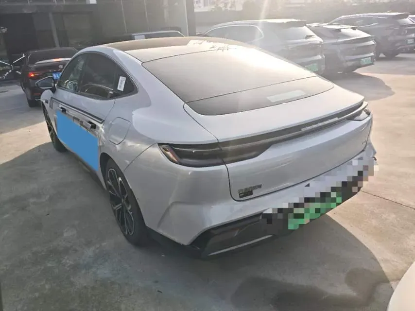 2025 Geely Galaxy E8 BEV 76KWH,autocango,china used car exporter,china ev exporter,chinese used car exporter,chinese used ev exporter