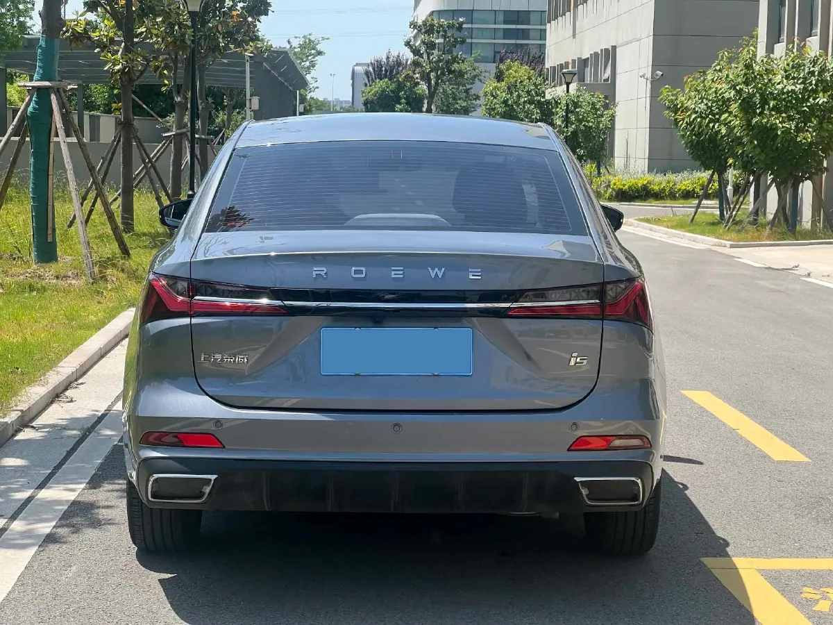 2023 Roewe i5 1.5L 129HP L4 CVT,autocango,china used car exporter,china ev exporter,chinese used car exporter,chinese used ev exporter
