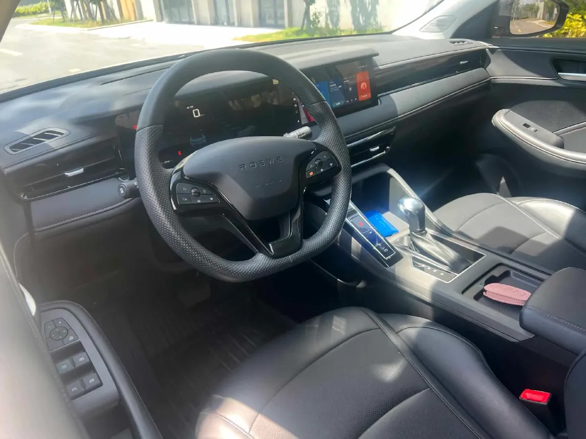 2023 Roewe i5 1.5L 129HP L4 CVT,autocango,china used car exporter,china ev exporter,chinese used car exporter,chinese used ev exporter