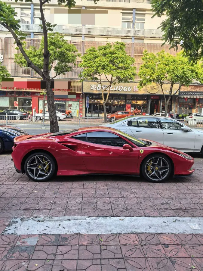 2019 Ferrari F8 3.9T 720HP V8 7DCT,autocango,china used car exporter,china ev exporter,chinese used car exporter,chinese used ev exporter