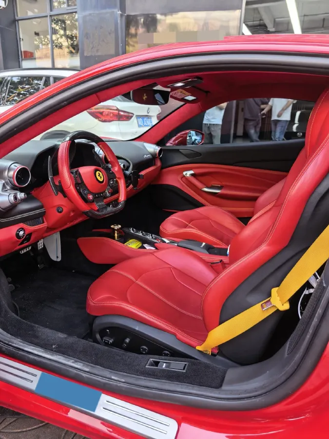 2019 Ferrari F8 3.9T 720HP V8 7DCT,autocango,china used car exporter,china ev exporter,chinese used car exporter,chinese used ev exporter