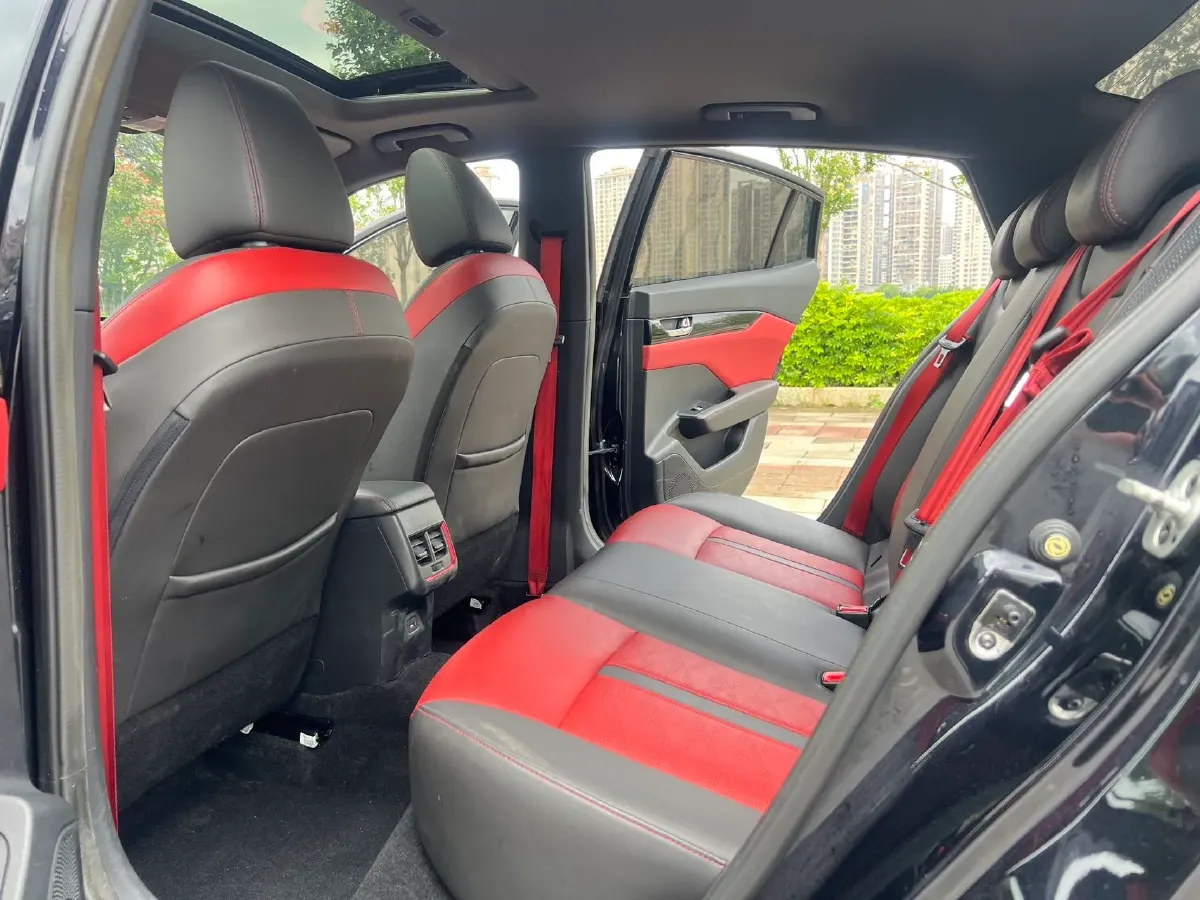 2021 DongFeng Aeolus YiXuan 1.5T 150HP L4 6DCT,autocango,china used car exporter,china ev exporter,chinese used car exporter,chinese used ev exporter
