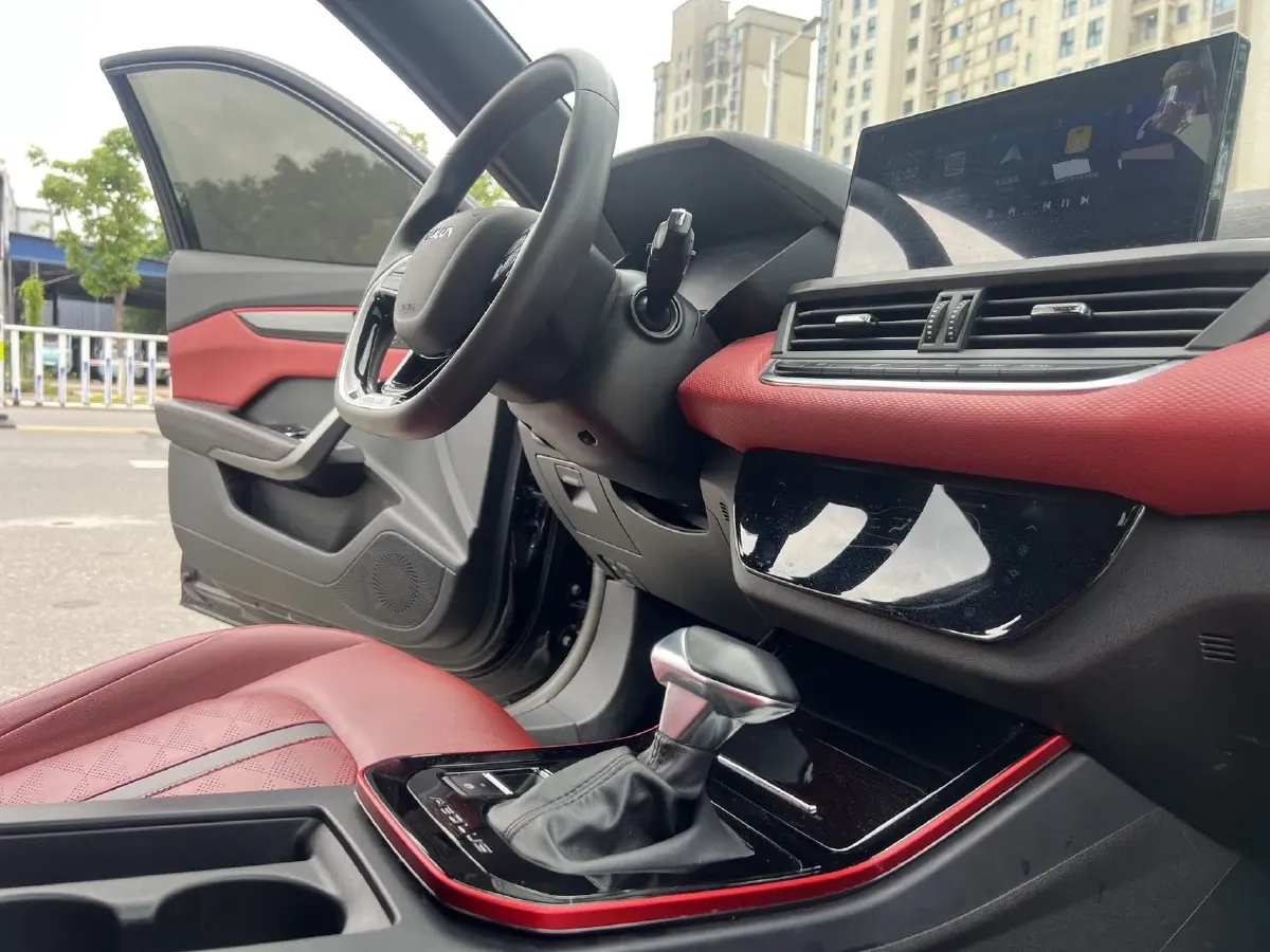 2021 DongFeng Aeolus YiXuan 1.5T 150HP L4 6DCT,autocango,china used car exporter,china ev exporter,chinese used car exporter,chinese used ev exporter
