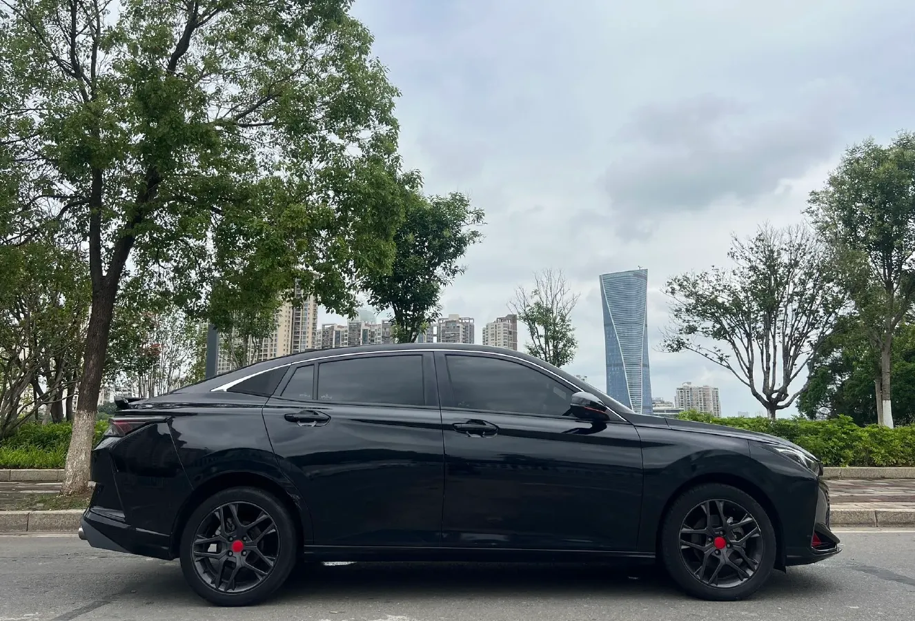 2021 DongFeng Aeolus YiXuan 1.5T 150HP L4 6DCT,autocango,china used car exporter,china ev exporter,chinese used car exporter,chinese used ev exporter