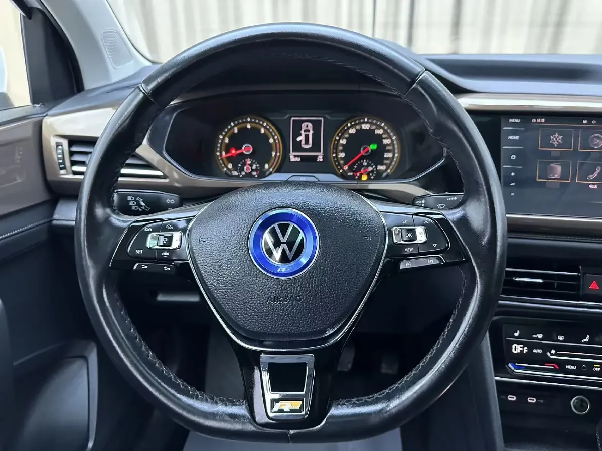 2021 Volkswagen Tharu 1.4T 150HP L4 7DCT,autocango,china used car exporter,china ev exporter,chinese used car exporter,chinese used ev exporter