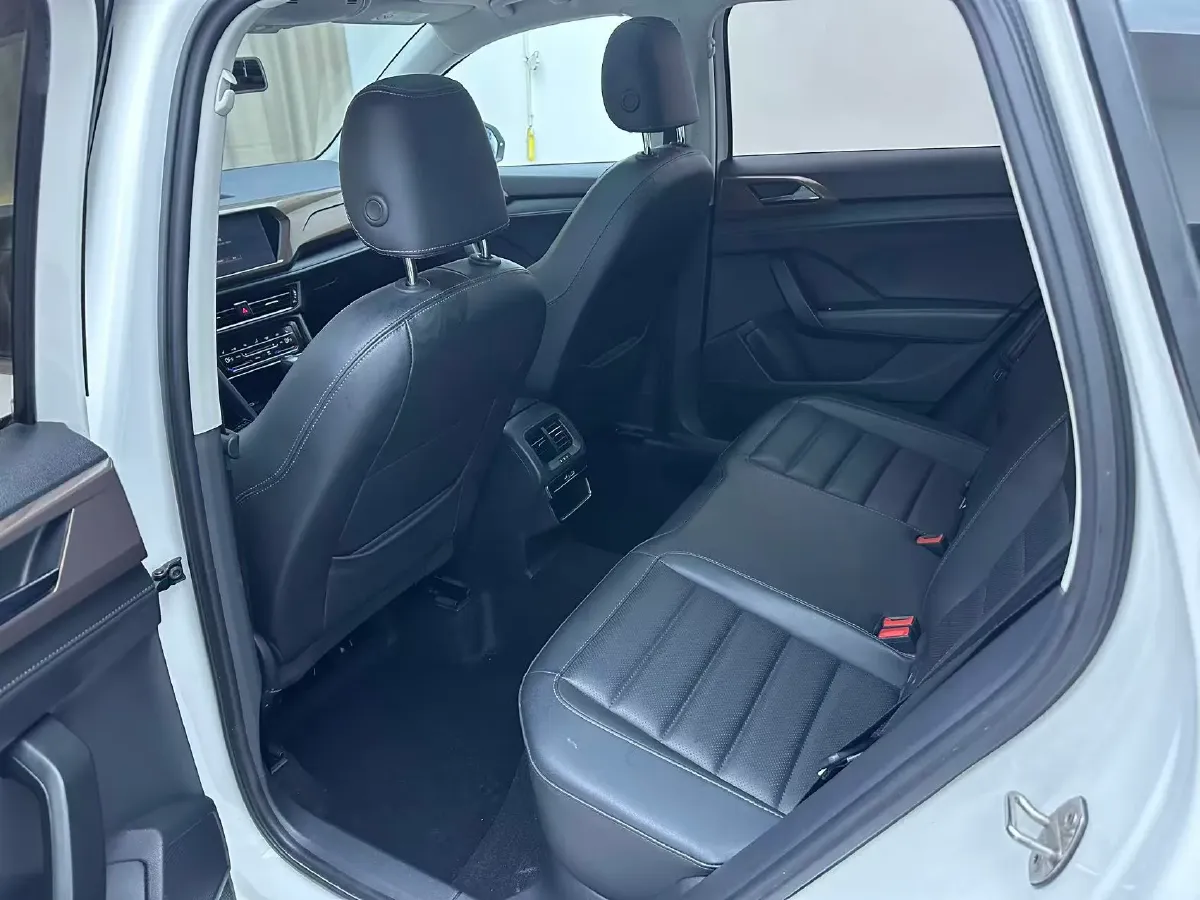 2021 Volkswagen Tharu 1.4T 150HP L4 7DCT,autocango,china used car exporter,china ev exporter,chinese used car exporter,chinese used ev exporter