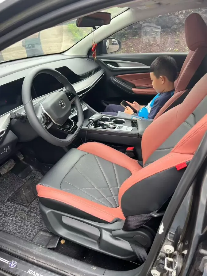 2022 ChangAn Eado 1.4T 160HP L4 7DCT,autocango,china used car exporter,china ev exporter,chinese used car exporter,chinese used ev exporter