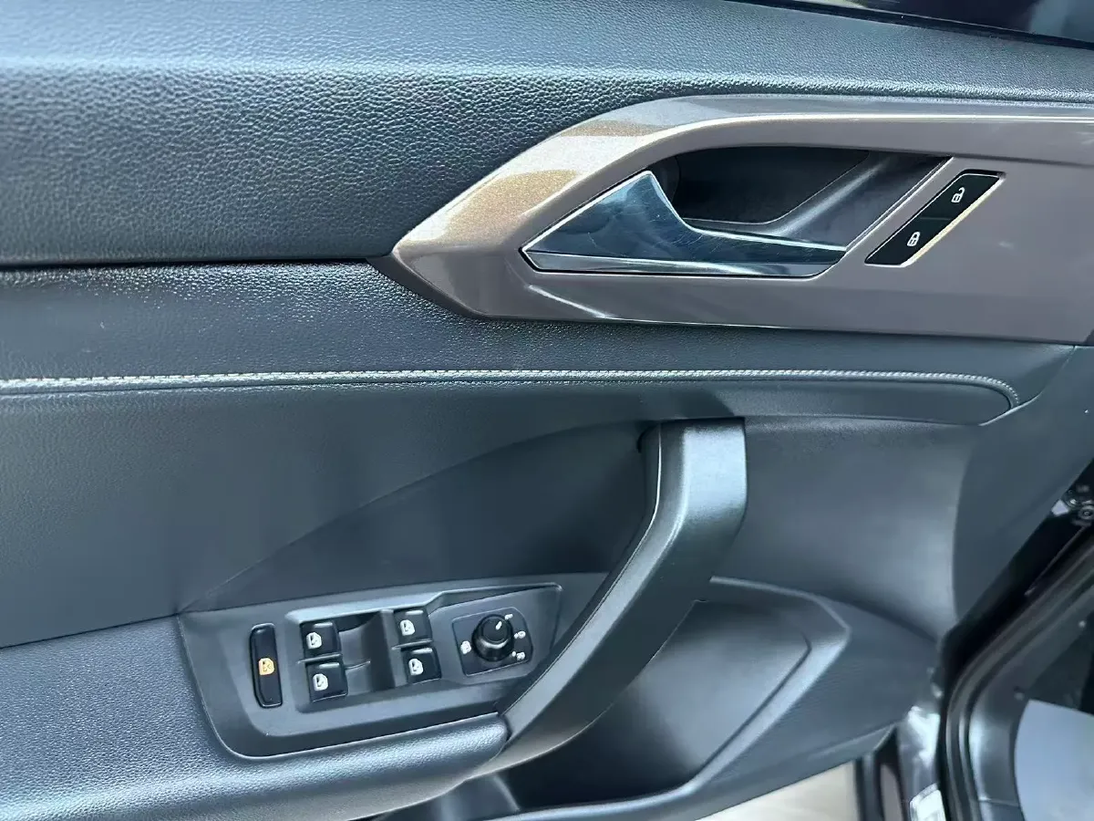 2022 Volkswagen Tharu 1.4T 150HP L4 7DCT,autocango,china used car exporter,china ev exporter,chinese used car exporter,chinese used ev exporter
