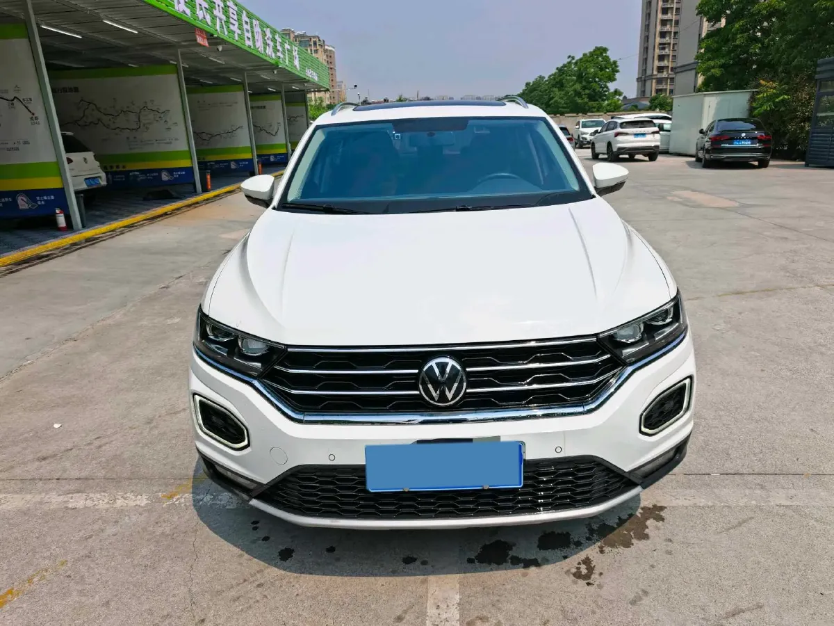 2022 Volkswagen T-Roc 1.4T 150HP L4 7DCT,autocango,china used car exporter,china ev exporter,chinese used car exporter,chinese used ev exporter
