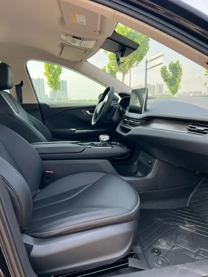 2023 HongQi E-QM5 BEV 54KWH,autocango,china used car exporter,china ev exporter,chinese used car exporter,chinese used ev exporter