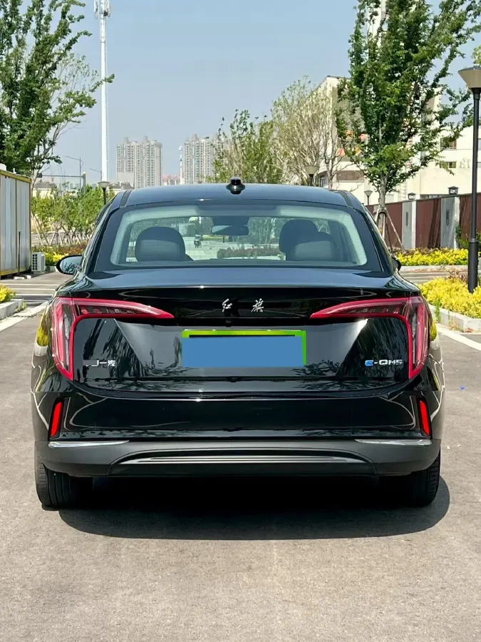 2023 HongQi E-QM5 BEV 54KWH,autocango,china used car exporter,china ev exporter,chinese used car exporter,chinese used ev exporter