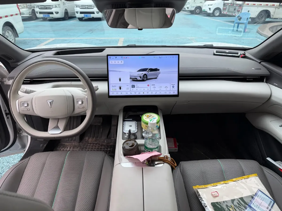 2025 Deepal L07 1.5L 98HP L4 REEV 28.39KWH,autocango,china used car exporter,china ev exporter,chinese used car exporter,chinese used ev exporter