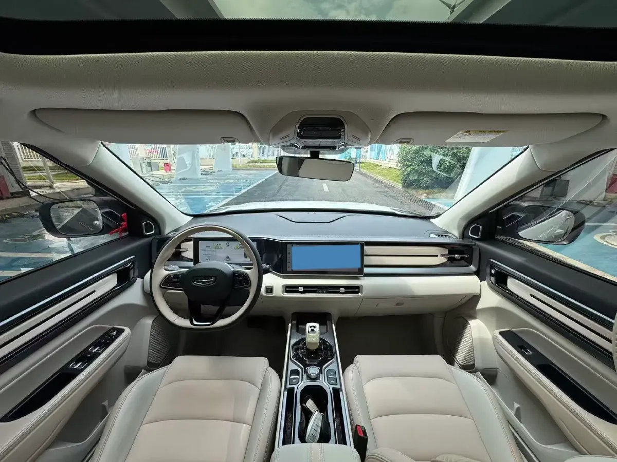 2023 Geely ICON 1.5T 181HP L4 7DCT,autocango,china used car exporter,china ev exporter,chinese used car exporter,chinese used ev exporter