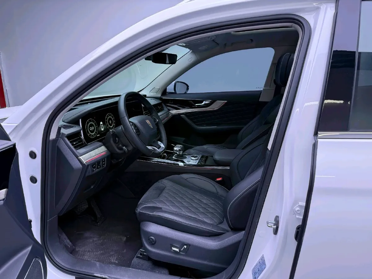 2019 HongQi HS5 2.0T 224HP L4 6AT,autocango,china used car exporter,china ev exporter,chinese used car exporter,chinese used ev exporter