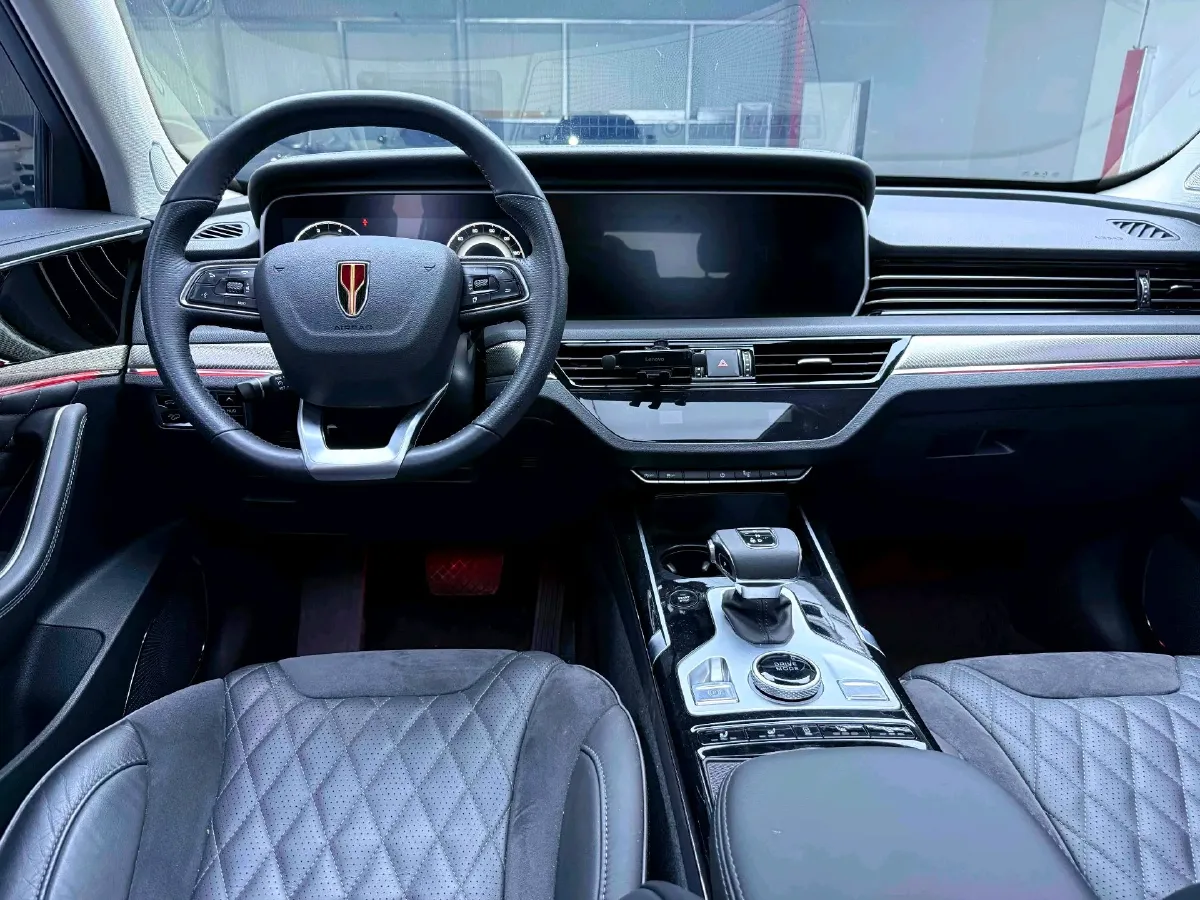 2019 HongQi HS5 2.0T 224HP L4 6AT,autocango,china used car exporter,china ev exporter,chinese used car exporter,chinese used ev exporter