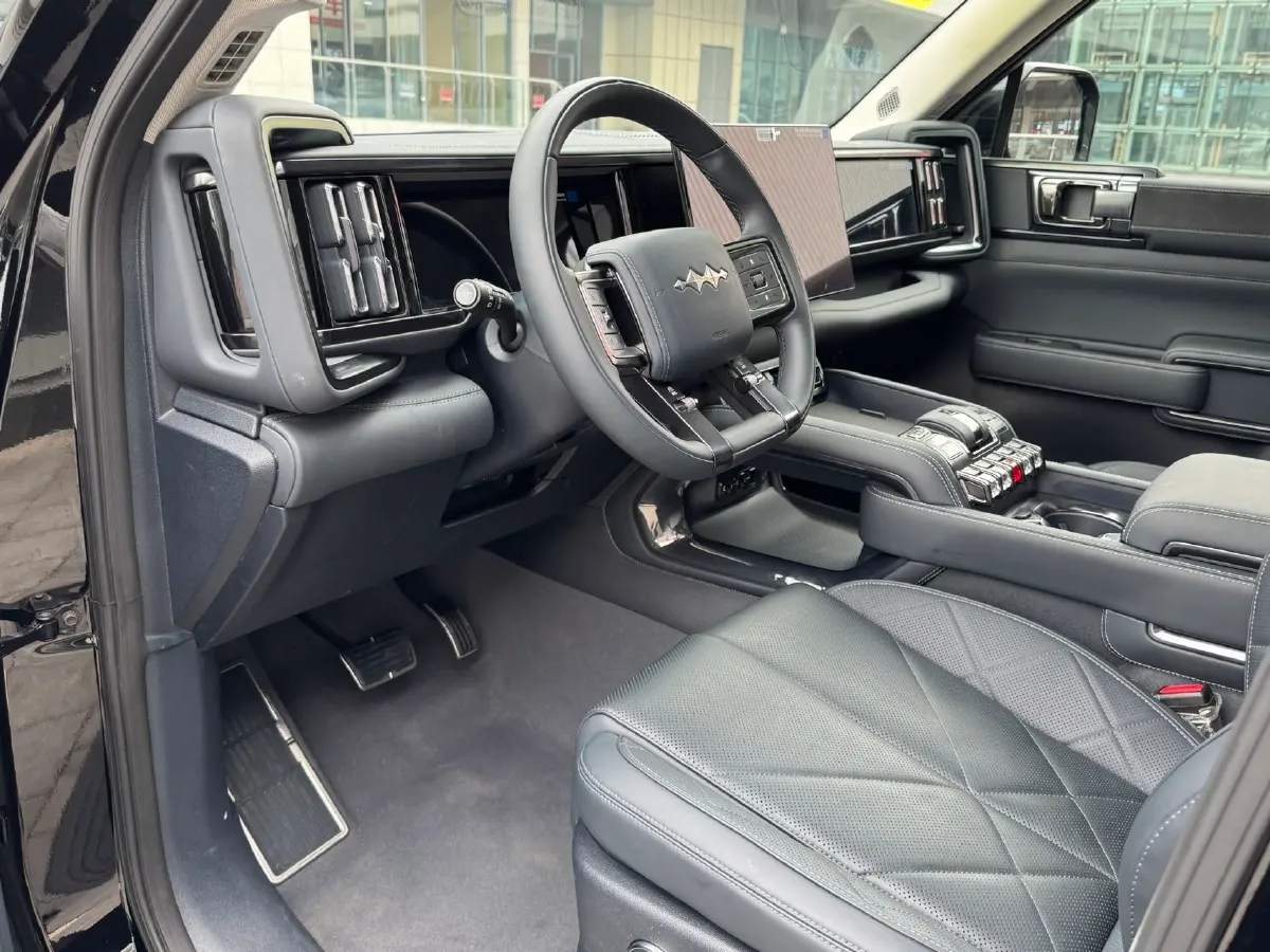 2023 FangChengBao Bao 5 1.5T 194HP L4 E-CVT PHEV 31.8KWH,autocango,china used car exporter,china ev exporter,chinese used car exporter,chinese used ev exporter