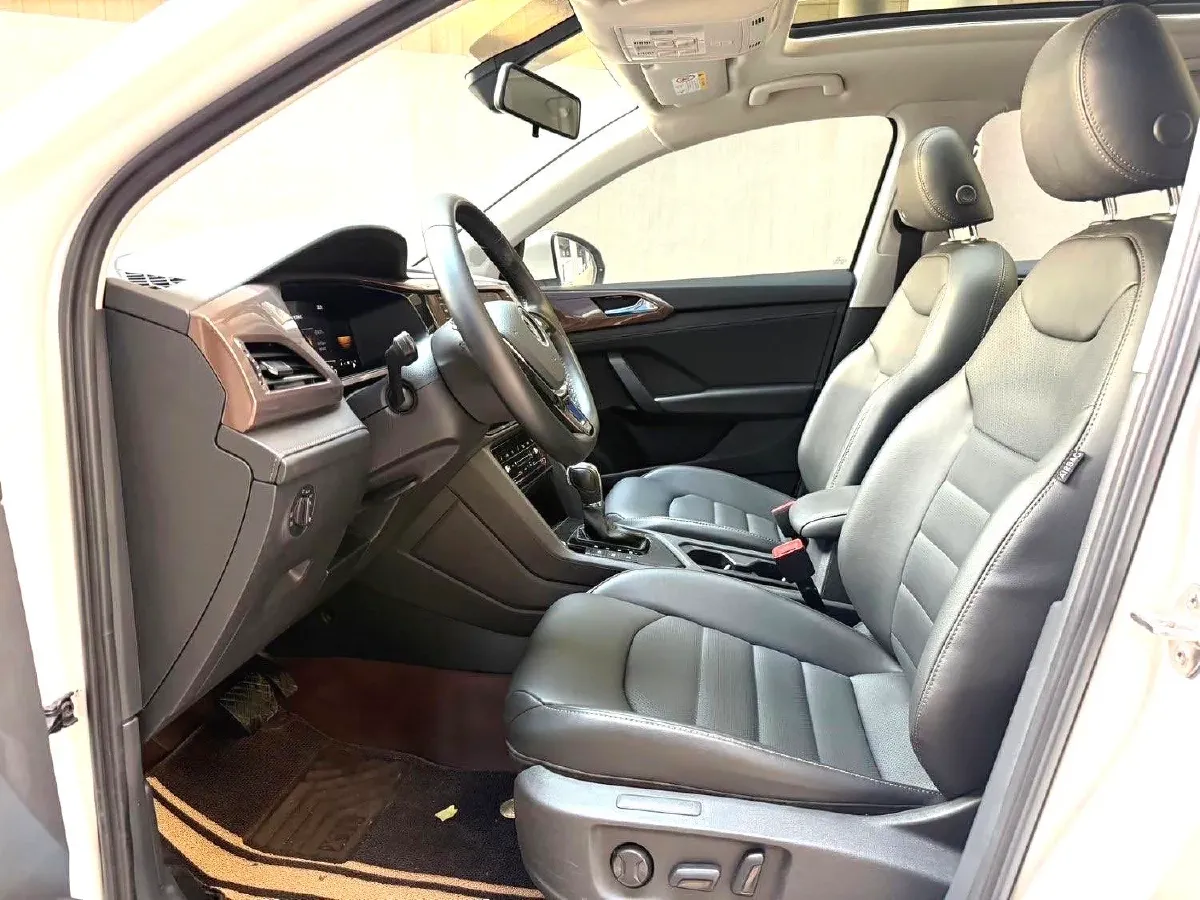 2021 Volkswagen Tharu 1.4T 150HP L4 7DCT,autocango,china used car exporter,china ev exporter,chinese used car exporter,chinese used ev exporter