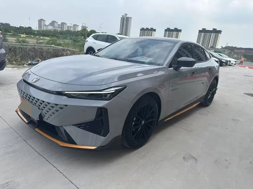 2025 ChangAn UNI-V 1.5T 192HP L4 7DCT,autocango,china used car exporter,china ev exporter,chinese used car exporter,chinese used ev exporter