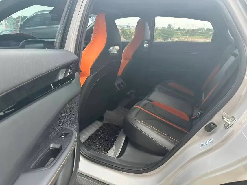 2025 ChangAn UNI-V 1.5T 192HP L4 7DCT,autocango,china used car exporter,china ev exporter,chinese used car exporter,chinese used ev exporter