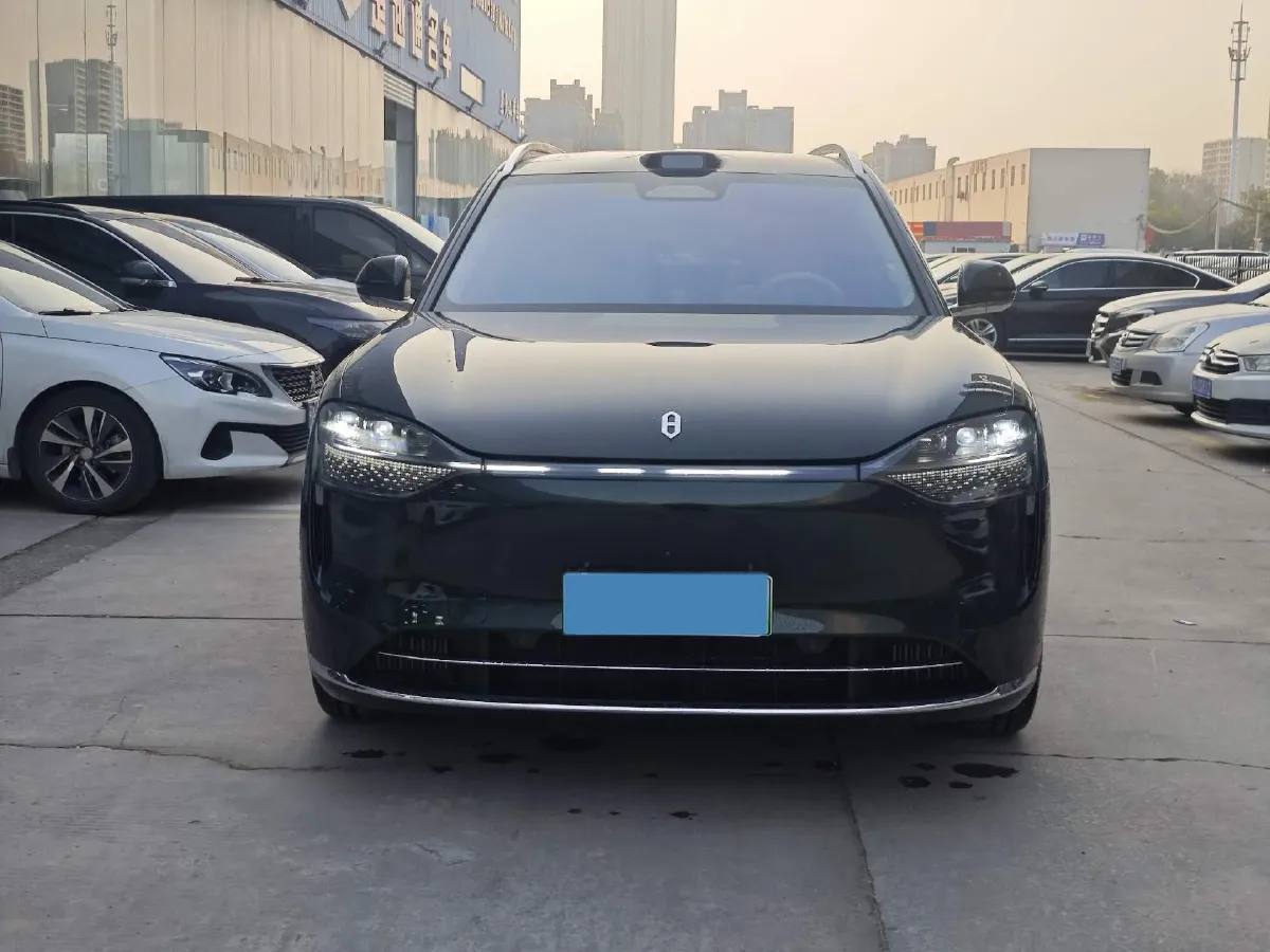 2025 AITO AITO M9 REEV 160HP REEV 52KWH,autocango,china used car exporter,china ev exporter,chinese used car exporter,chinese used ev exporter