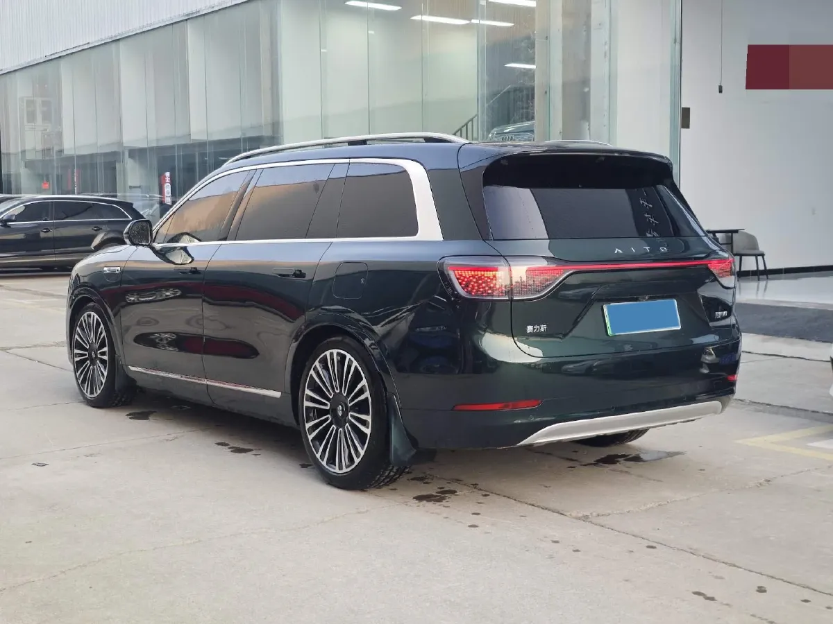 2025 AITO AITO M9 REEV 160HP REEV 52KWH,autocango,china used car exporter,china ev exporter,chinese used car exporter,chinese used ev exporter