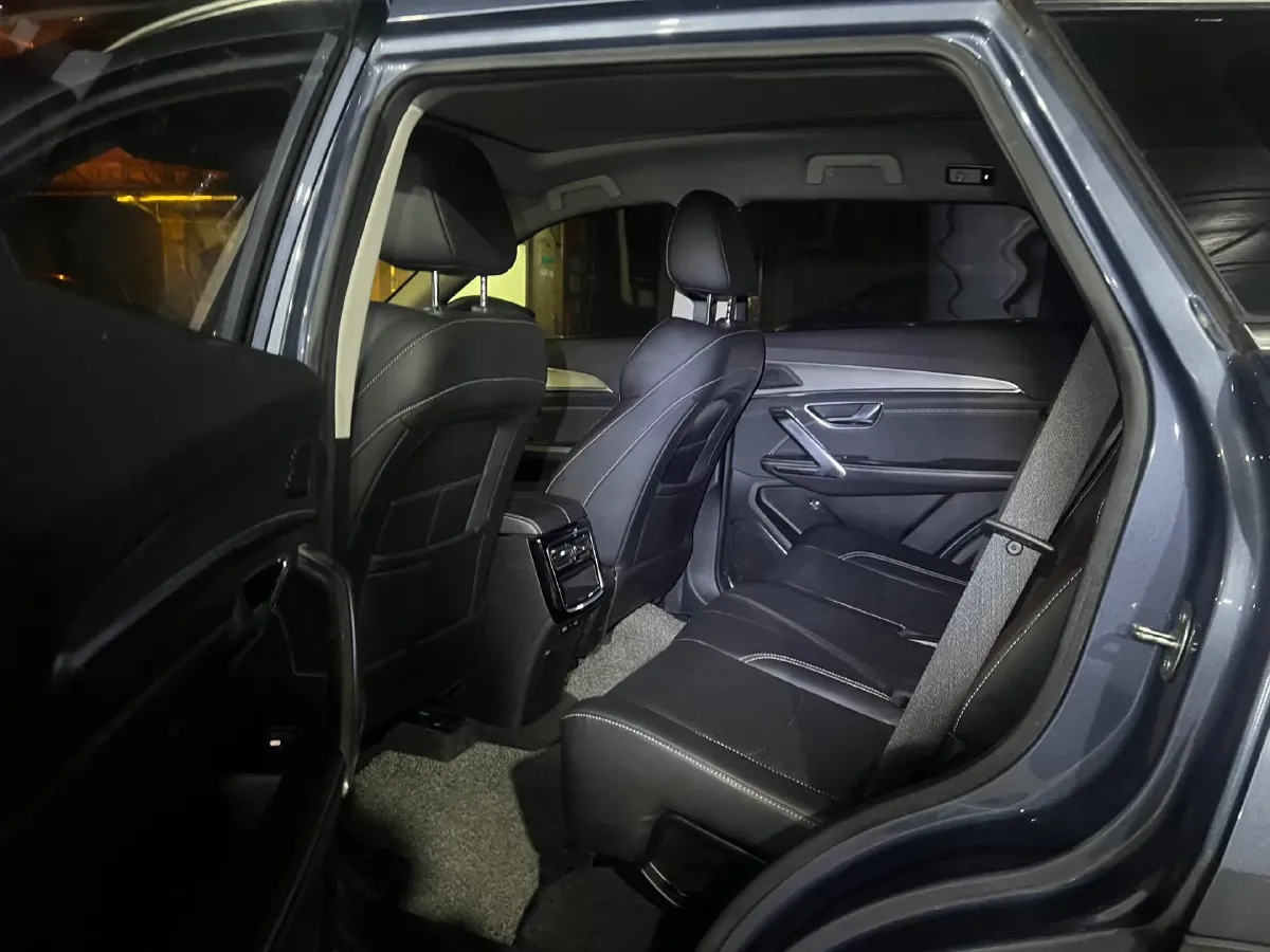 2021 Jetour X70 Plus 1.5T 156HP L4 6MT,autocango,china used car exporter,china ev exporter,chinese used car exporter,chinese used ev exporter