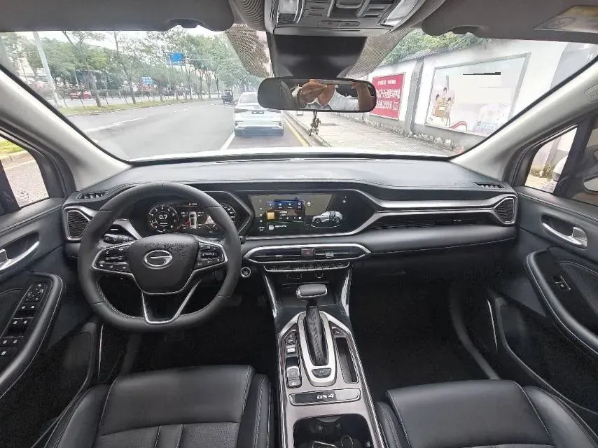 2022 GAC Trumpchi GS4 1.5T 169HP L4 6AT,autocango,china used car exporter,china ev exporter,chinese used car exporter,chinese used ev exporter
