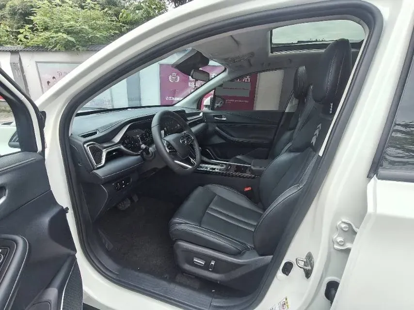 2022 GAC Trumpchi GS4 1.5T 169HP L4 6AT,autocango,china used car exporter,china ev exporter,chinese used car exporter,chinese used ev exporter