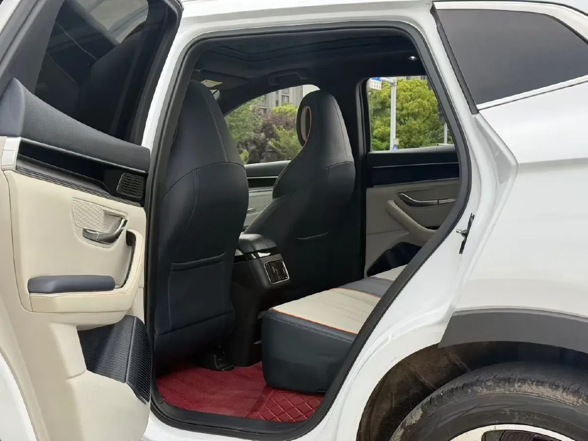 2021 Geely JiaJi 1.5T 177HP L3 7DCT PHEV 11.3KWH,autocango,china used car exporter,china ev exporter,chinese used car exporter,chinese used ev exporter