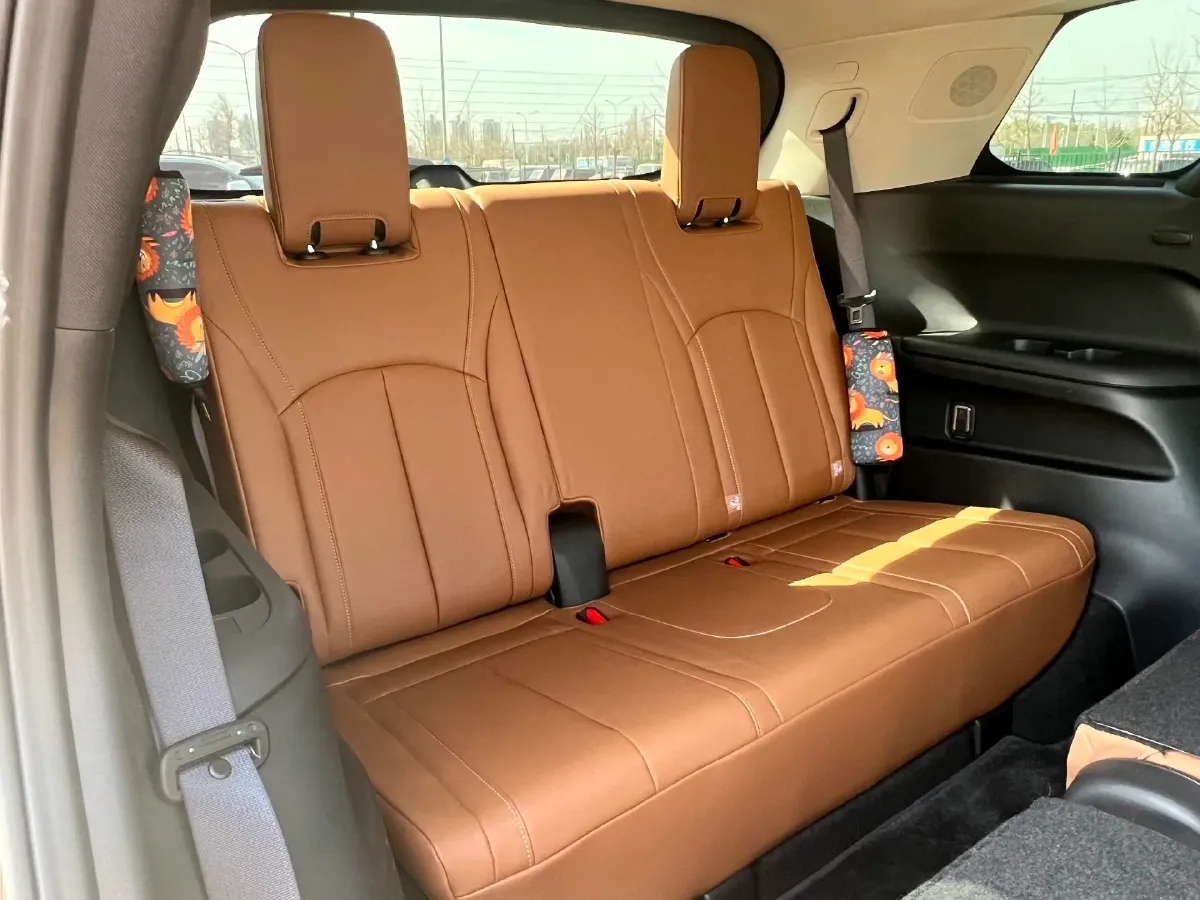 2024 Infiniti QX60 2.0T 252HP L4 9AT,autocango,china used car exporter,china ev exporter,chinese used car exporter,chinese used ev exporter