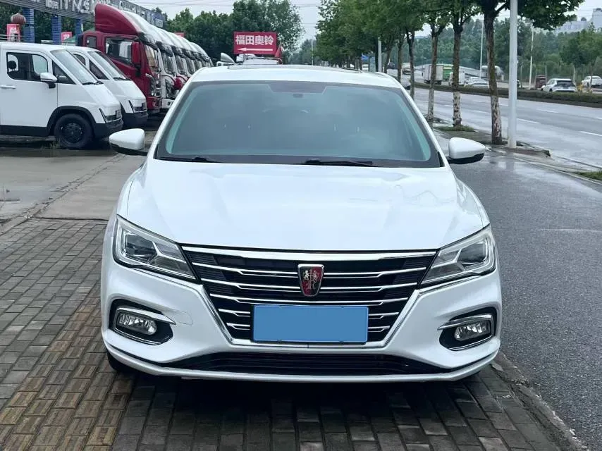 2019 Roewe i5 1.5L 120HP L4 5MT,autocango,china used car exporter,china ev exporter,chinese used car exporter,chinese used ev exporter