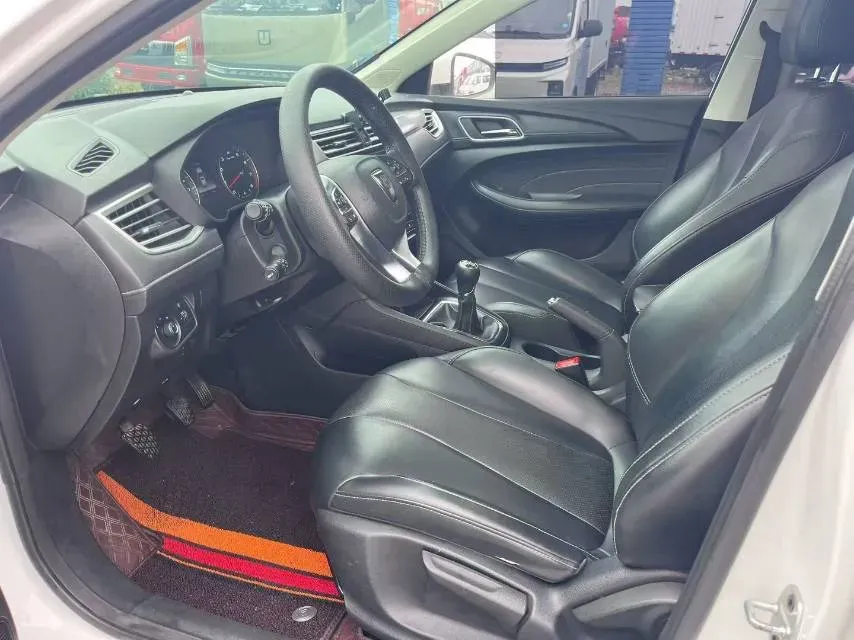 2019 Roewe i5 1.5L 120HP L4 5MT,autocango,china used car exporter,china ev exporter,chinese used car exporter,chinese used ev exporter