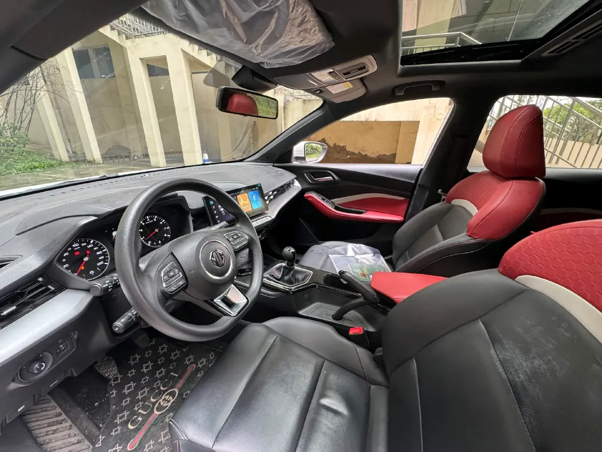 2021 MG 5 1.5L 120HP L4 5MT,autocango,china used car exporter,china ev exporter,chinese used car exporter,chinese used ev exporter