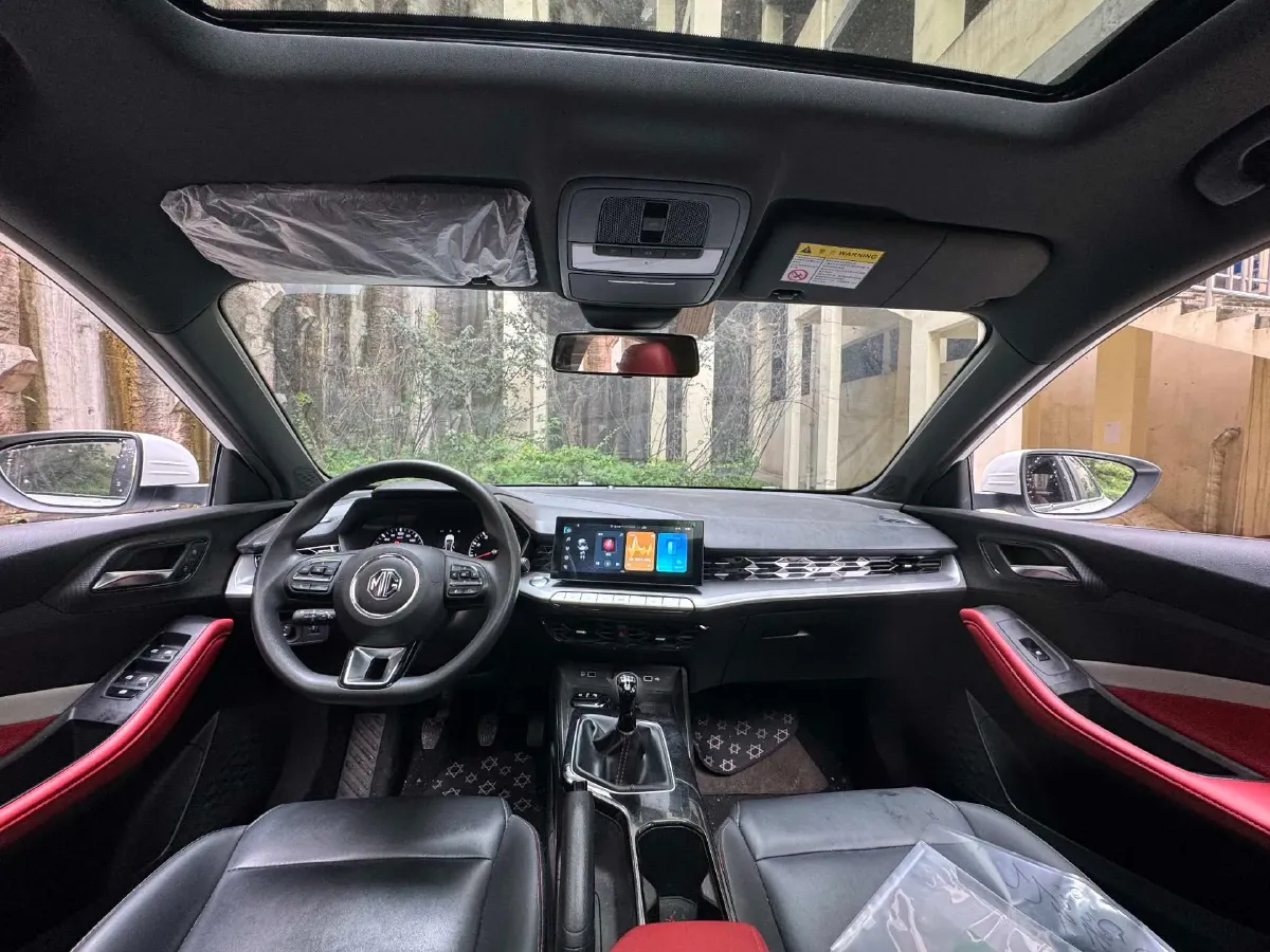 2021 MG 5 1.5L 120HP L4 5MT,autocango,china used car exporter,china ev exporter,chinese used car exporter,chinese used ev exporter