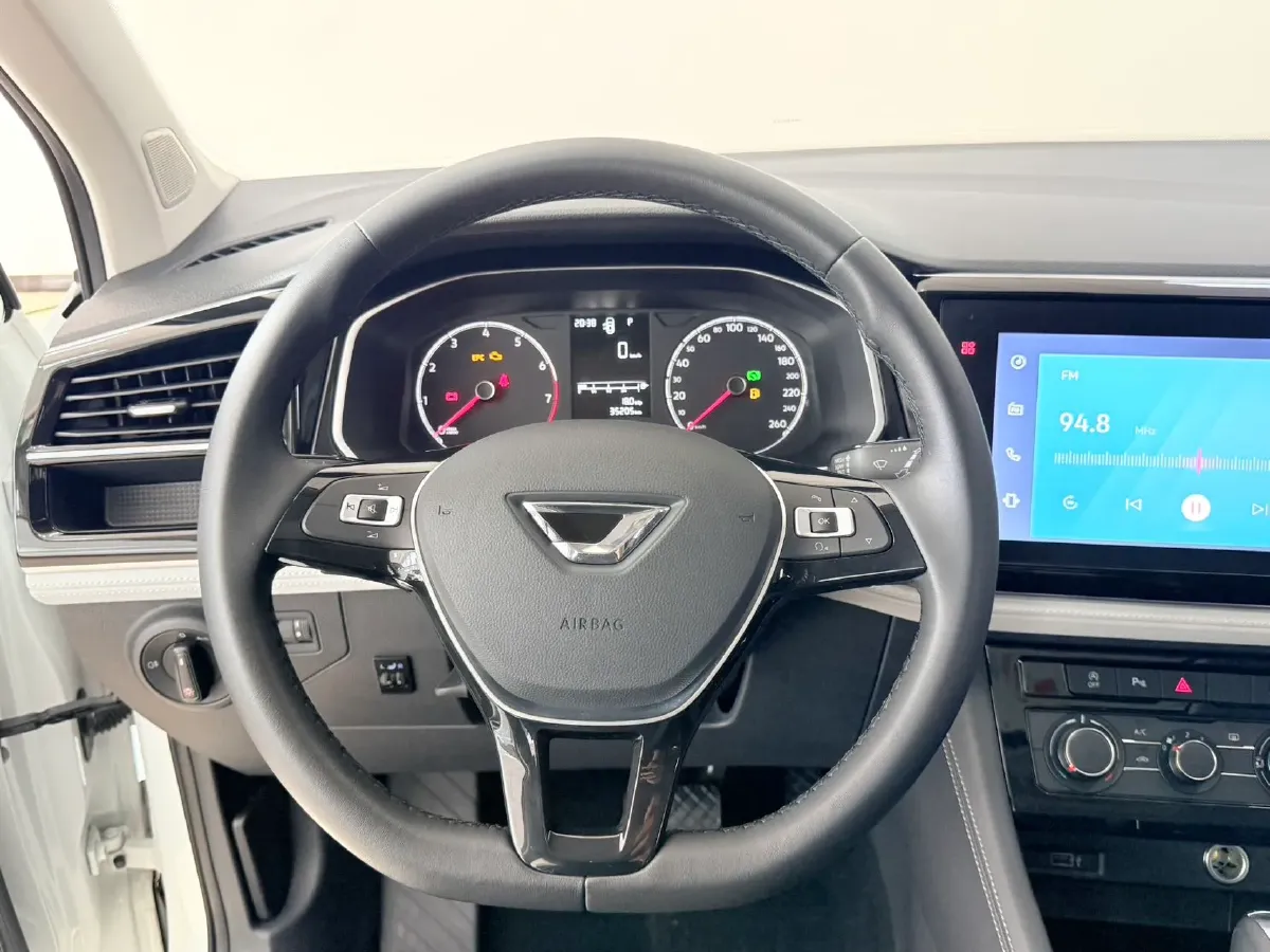 2022 Jetta VS5 1.4T 150HP L4 6AT,autocango,china used car exporter,china ev exporter,chinese used car exporter,chinese used ev exporter