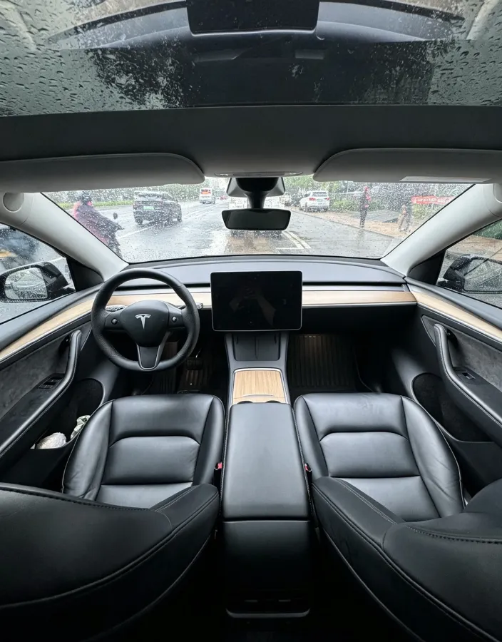 2022 Tesla Model Y BEV 60KWH,autocango,china used car exporter,china ev exporter,chinese used car exporter,chinese used ev exporter