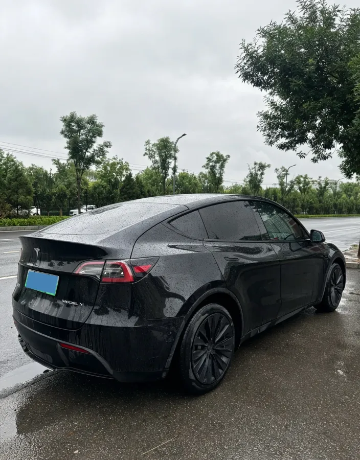 2022 Tesla Model Y BEV 60KWH,autocango,china used car exporter,china ev exporter,chinese used car exporter,chinese used ev exporter