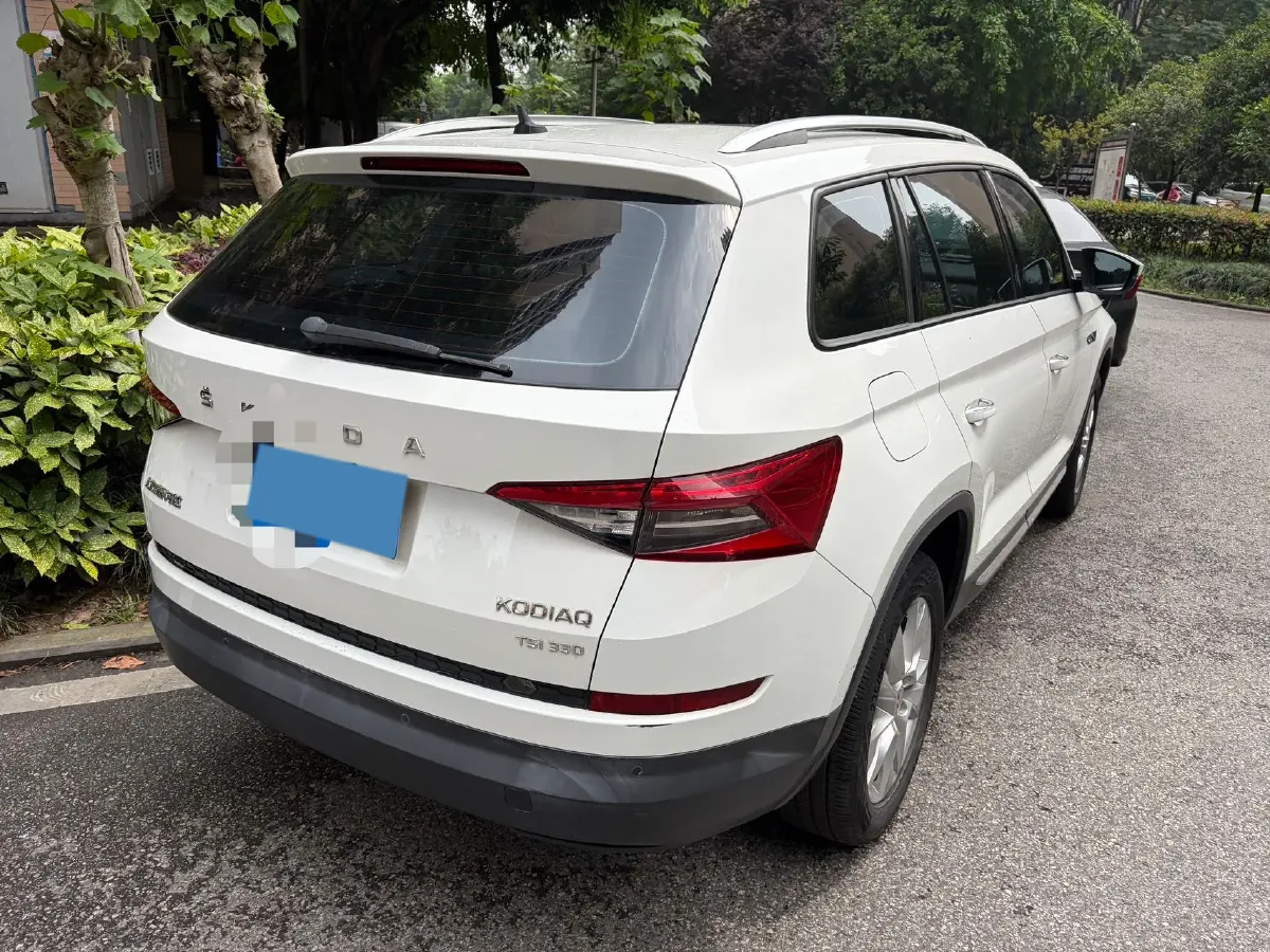2019 Buick EnvisionPlus 1.5T 169HP L4 7DCT,autocango,china used car exporter,china ev exporter,chinese used car exporter,chinese used ev exporter