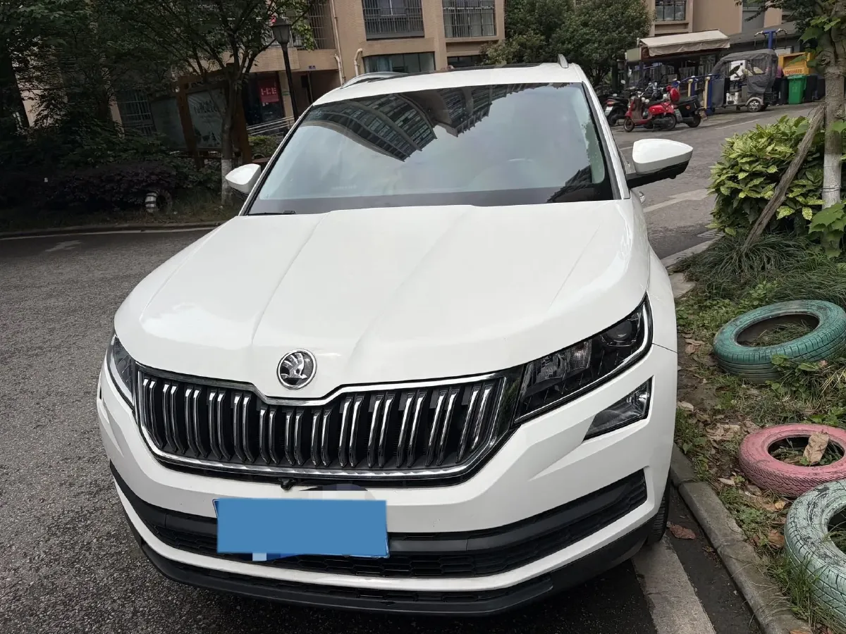 2019 Buick EnvisionPlus 1.5T 169HP L4 7DCT,autocango,china used car exporter,china ev exporter,chinese used car exporter,chinese used ev exporter