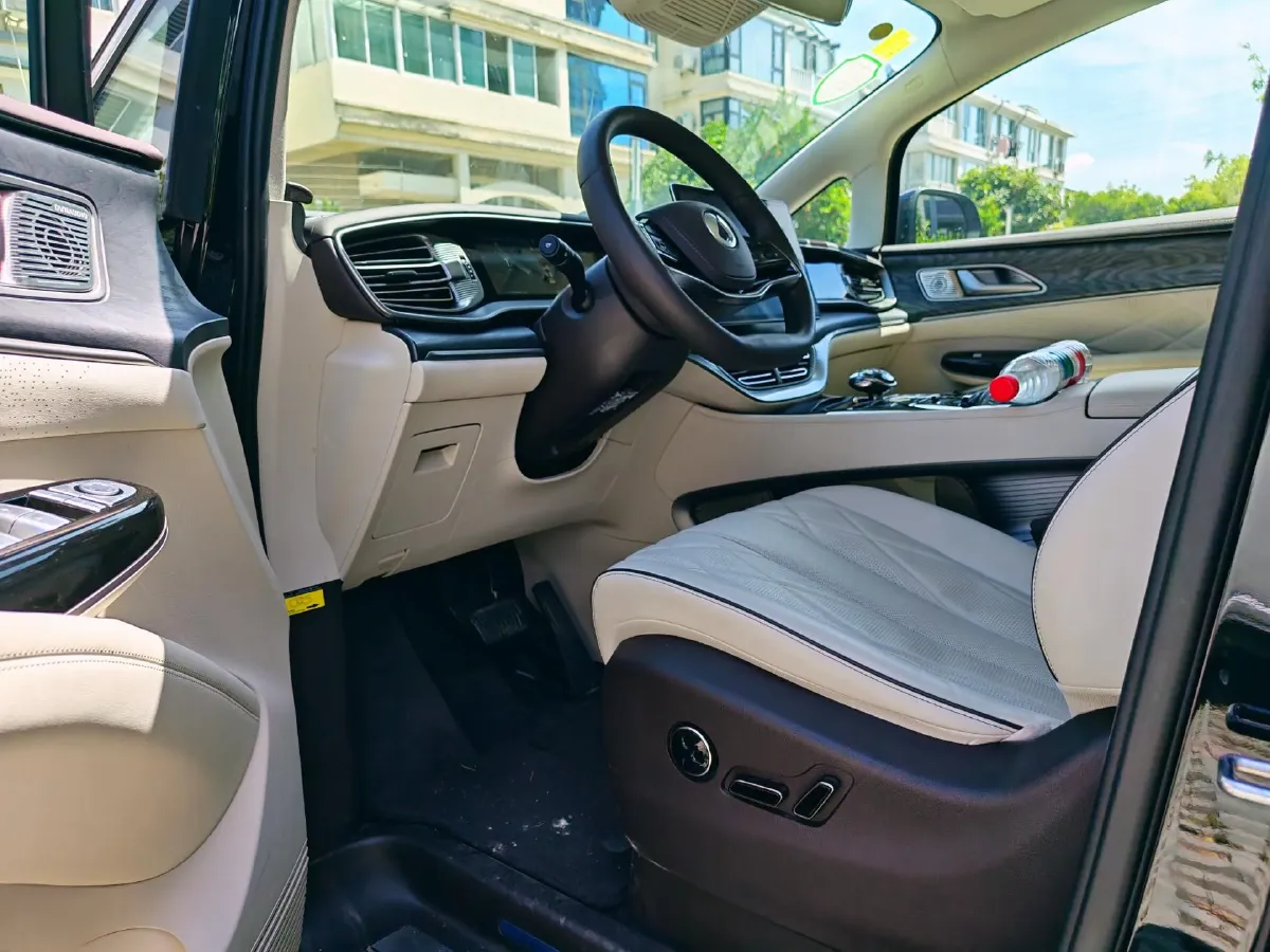 2024 Denza D9 1.5T 139HP L4 E-CVT PHEV 40KWH,autocango,china used car exporter,china ev exporter,chinese used car exporter,chinese used ev exporter