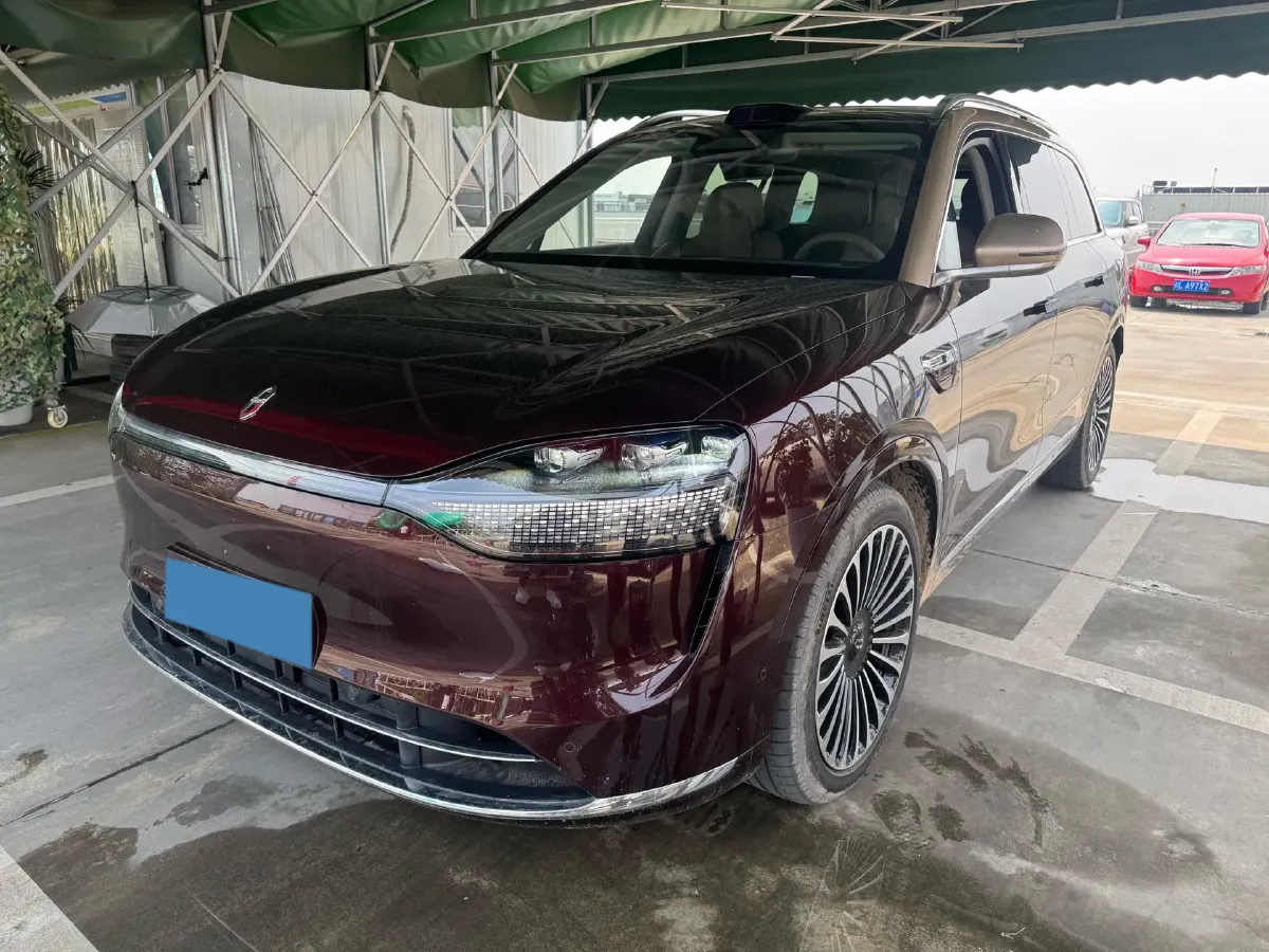 2025 AITO AITO M9 REEV 160HP REEV 52KWH,autocango,china used car exporter,china ev exporter,chinese used car exporter,chinese used ev exporter