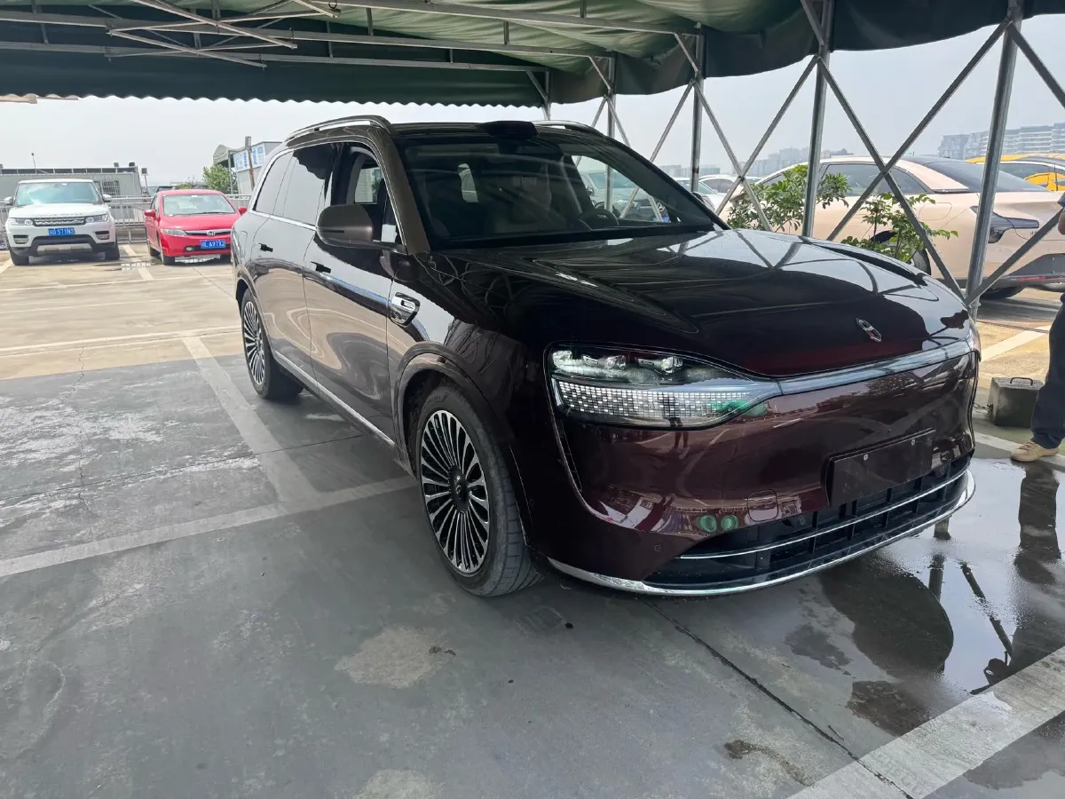 2025 AITO AITO M9 REEV 160HP REEV 52KWH,autocango,china used car exporter,china ev exporter,chinese used car exporter,chinese used ev exporter
