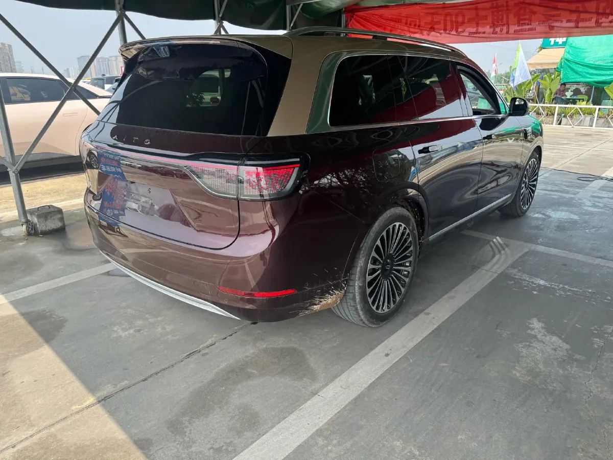 2025 AITO AITO M9 REEV 160HP REEV 52KWH,autocango,china used car exporter,china ev exporter,chinese used car exporter,chinese used ev exporter